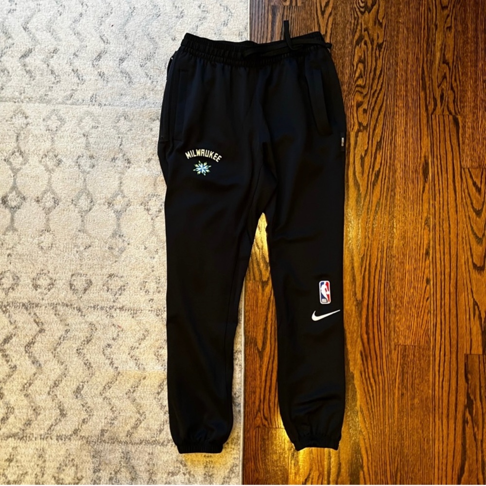 Nike 2022 City Edition Dri-fit Showtime Milwaukee Bucks Pants - BRAND NEW
